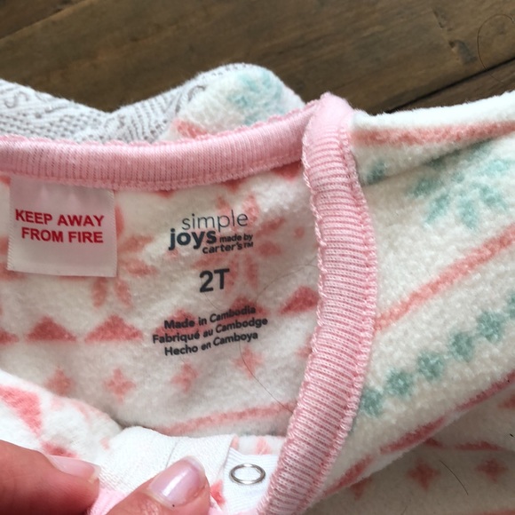 2 girl pjs. - Picture 3 of 3